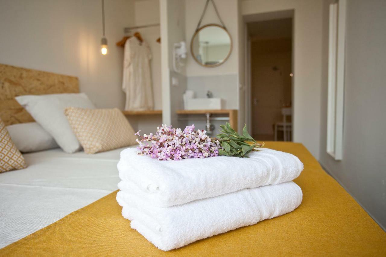 Bj Cala Morlanda Estudios (Adults Only) S'Illot  Ngoại thất bức ảnh