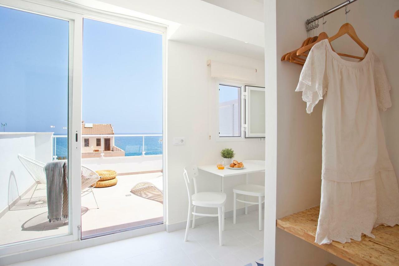 Bj Cala Morlanda Estudios (Adults Only) S'Illot  Ngoại thất bức ảnh